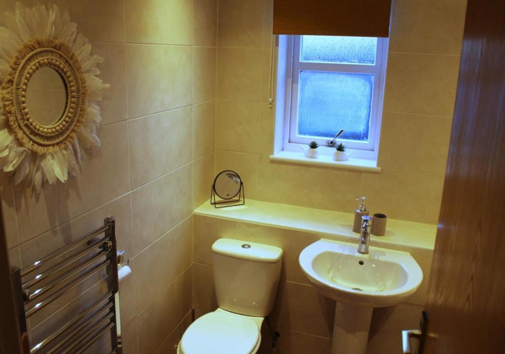Cheery Craigie Ground Floor Apartment Perth Eksteriør bilde