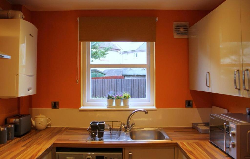 Cheery Craigie Ground Floor Apartment Perth Eksteriør bilde